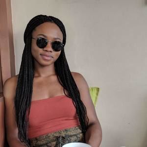 Meet your Posher, Simi